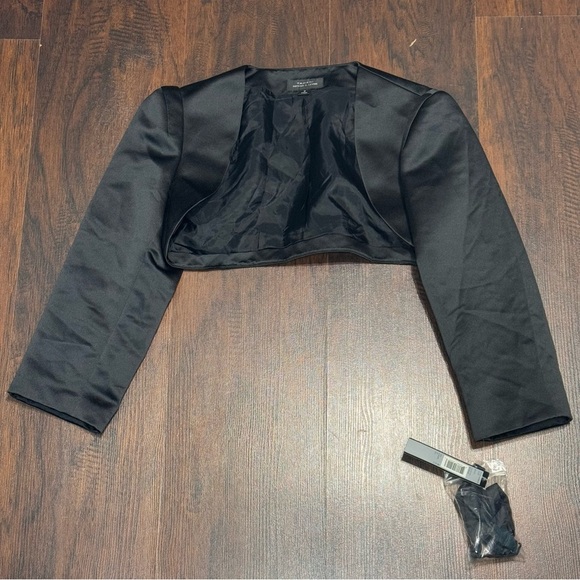 TAHARI Arthur S. Levine Elegant Black Shrug Sateen look in size small NWT - Picture 9 of 12
